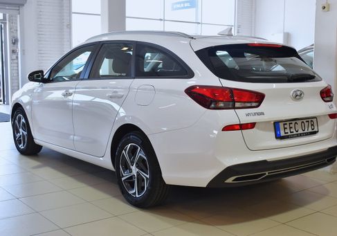 Hyundai i30, 2023 3