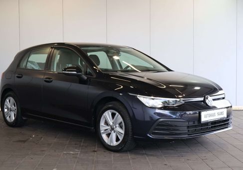 Volkswagen Golf, 2023