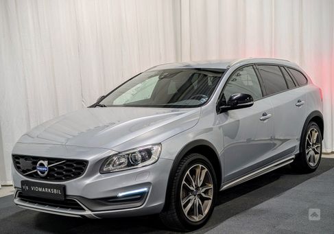 Volvo V60 Cross Country, 2016