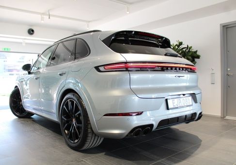 Porsche Cayenne, 2025