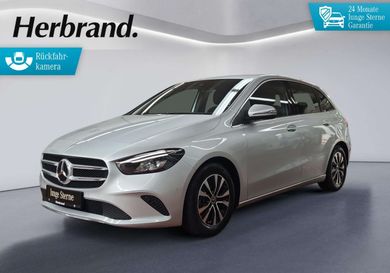 Mercedes-Benz B 200, 2022