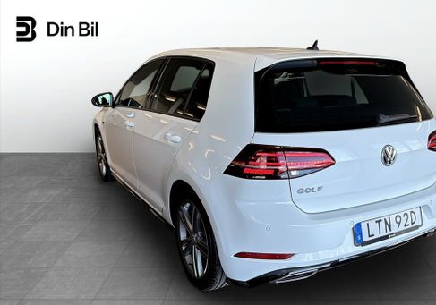 Volkswagen Golf, 2020