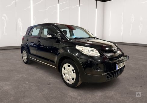 Toyota Urban Cruiser, 2010