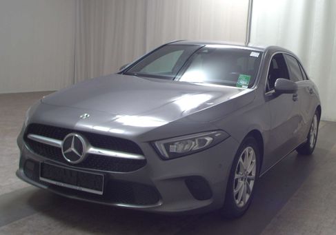 Mercedes-Benz A 160, 2022