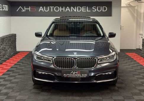 BMW 730, 2017