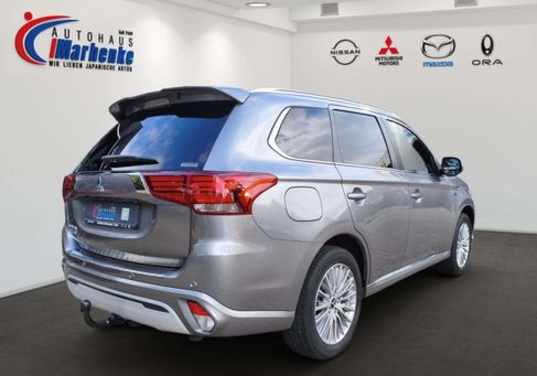 Mitsubishi Outlander, 2021