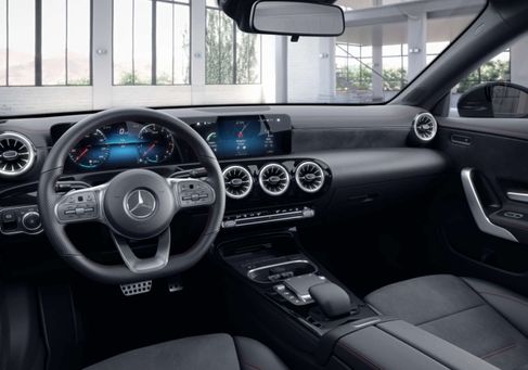 Mercedes-Benz CLA 200, 2023 3