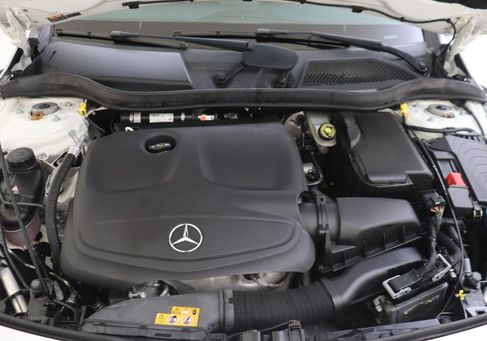 Mercedes-Benz CLA 180 Shooting Brake, 2019