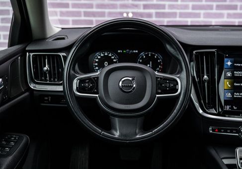 Volvo S60, 2021 3