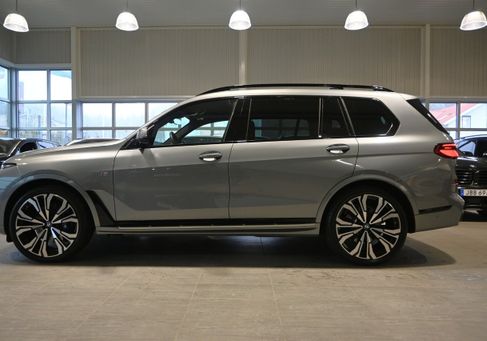 BMW X7, 2025