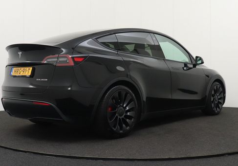 Tesla Model Y, 2023