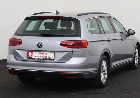 Volkswagen Passat, 2021