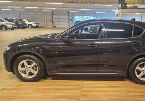 Alfa Romeo Stelvio, 2019