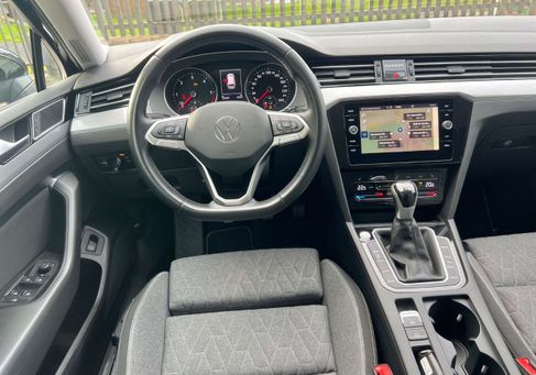 Volkswagen Passat Variant, 2024 3