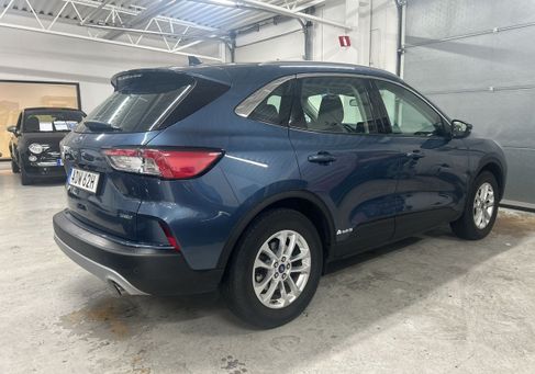 Ford Kuga, 2021