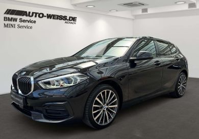 BMW 118, 2022