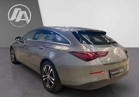 Mercedes-Benz CLA 180, 2024 3