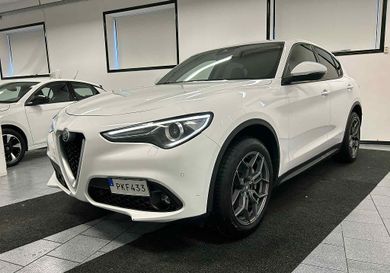 Alfa Romeo Stelvio, 2017