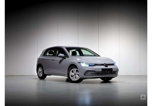 Volkswagen Golf, 2024