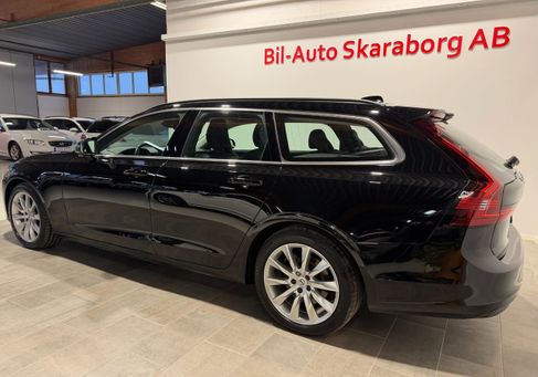 Volvo V90, 2022