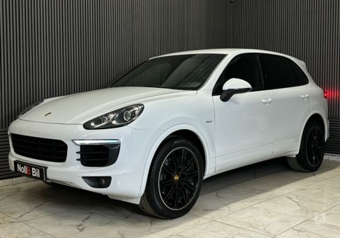 Porsche Cayenne, 2016