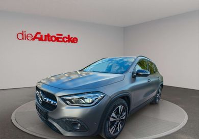 Mercedes-Benz GLA 200, 2021