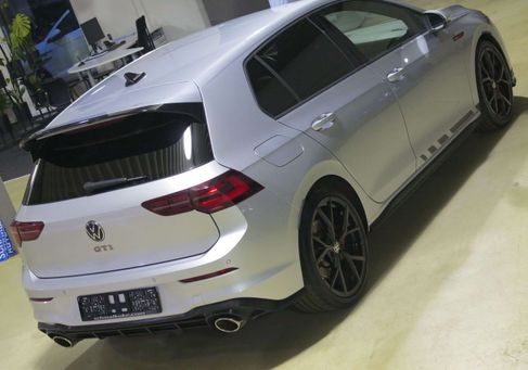 Volkswagen Golf, 2023 3