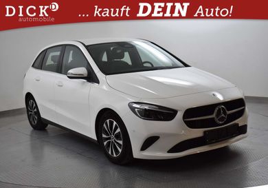 Mercedes-Benz B 180, 2023