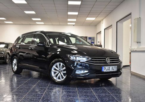 Volkswagen Passat, 2022