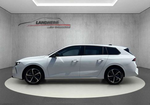 Opel Astra, 2025