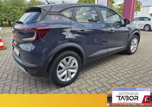 Renault Captur, 2022 3