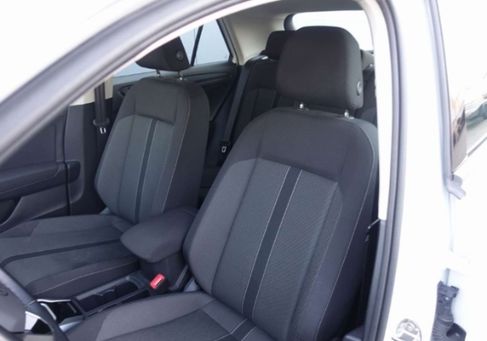 Volkswagen T-Roc, 2024 3
