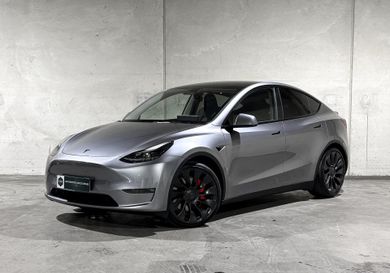 Tesla Model Y, 2023