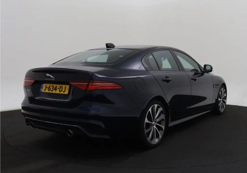 Jaguar XE, 2020