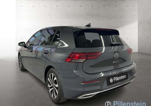 Volkswagen Golf, 2022 3