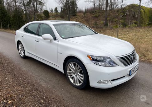 Lexus LS, 2008