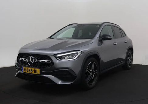 Mercedes-Benz GLA 250, 2020