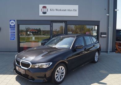 BMW 318, 2022
