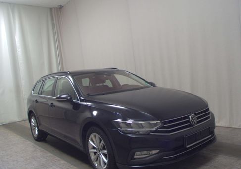 Volkswagen Passat, 2021