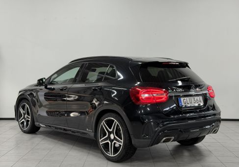 Mercedes-Benz GLA 180, 2016