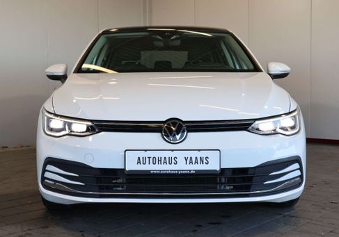 Volkswagen Golf, 2022