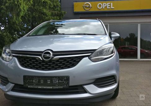 Opel Zafira, 2017