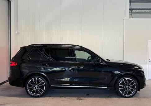 BMW X7, 2023