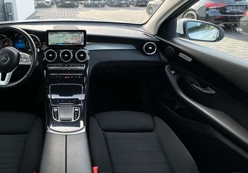 Mercedes-Benz GLC 300, 2020 3