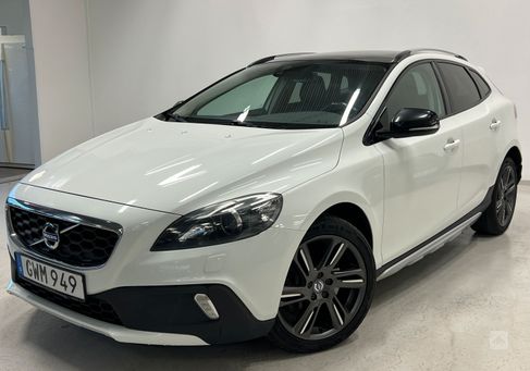 Volvo V40 Cross Country, 2013