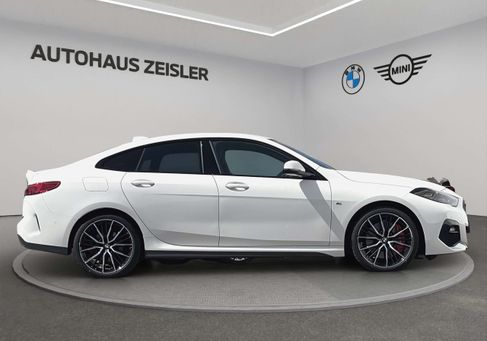 BMW 218, 2023 3
