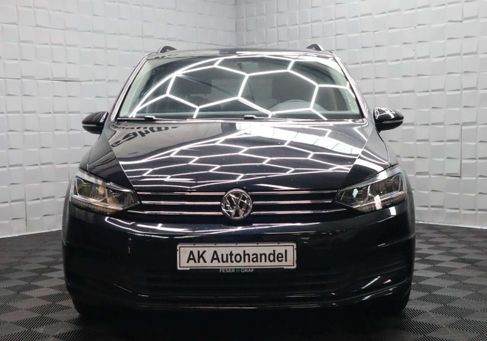 Volkswagen Touran, 2019 2