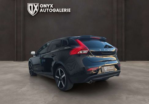 Volvo V40, 2019