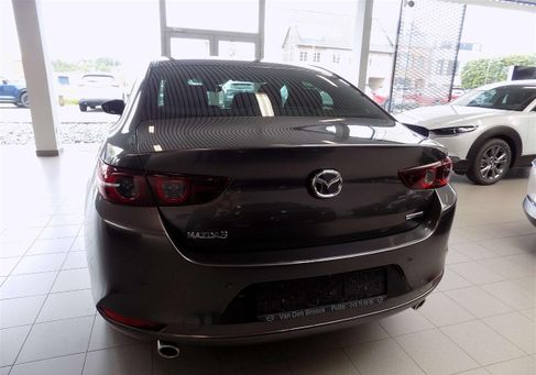 Mazda 3, 2022
