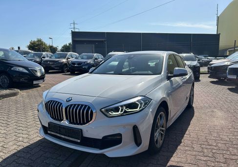 BMW 118, 2024